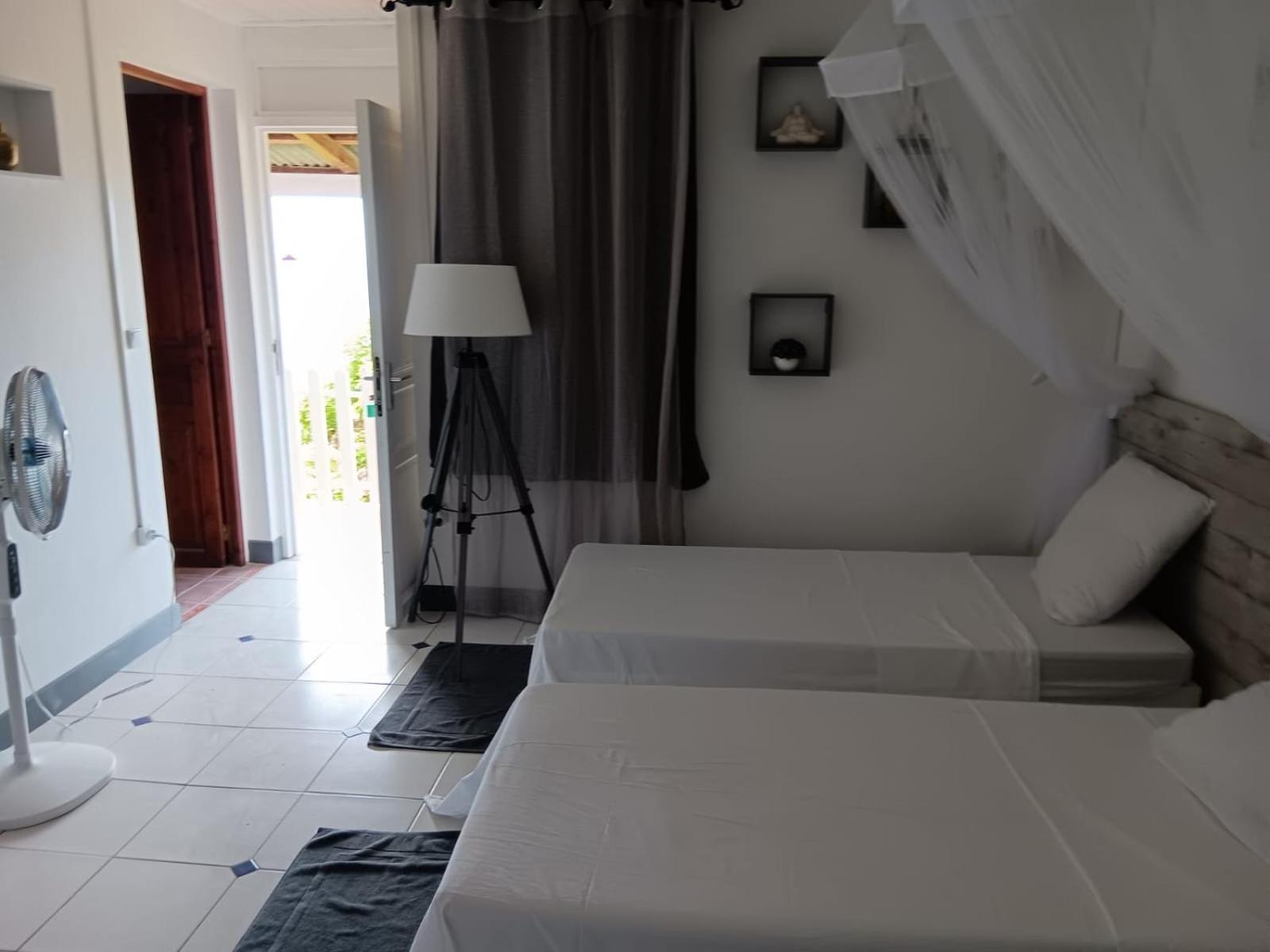 Tropic Bellevue Villa เลอ ดีอามงต์ ภายนอก รูปภาพ